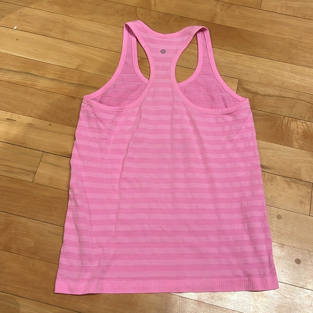 Lululemon Swiftly Tech Racer Back, Size 8 - image 2